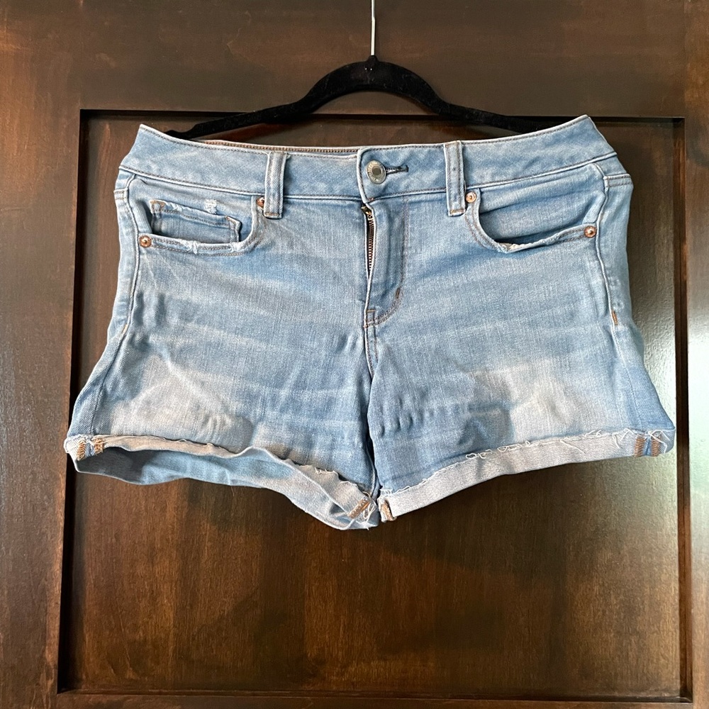 Light Washed American Eagle Jean Shorts